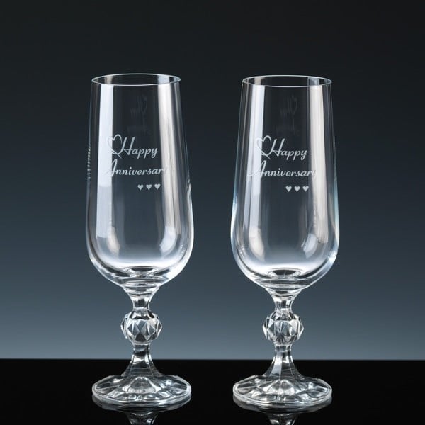 Personalised glassware is a great way to incorporate your message into a gift that they'll actually use!