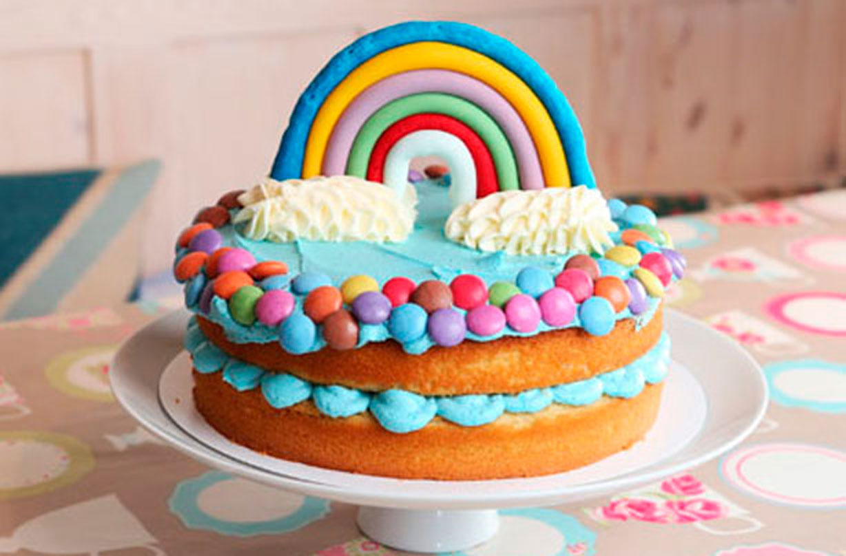 Feeling creative? Try this rainbow birthday cake