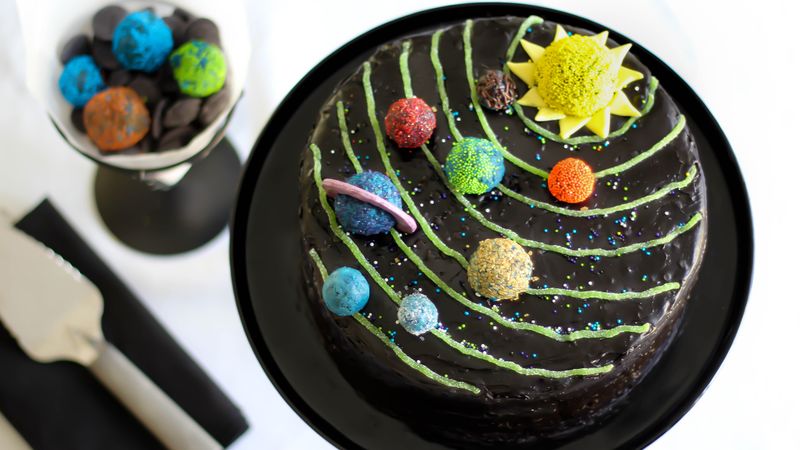 This solar system cake is out of this world
