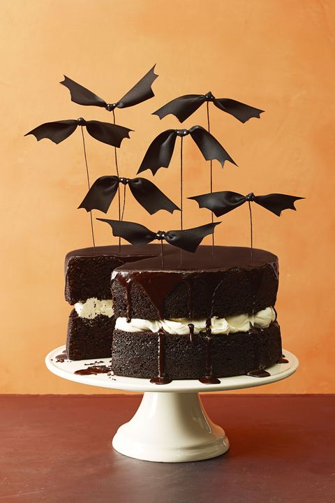 Chocolate pumpkin bat cake