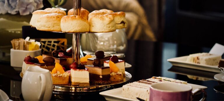 How to prepare afternoon tea for Mother's Day